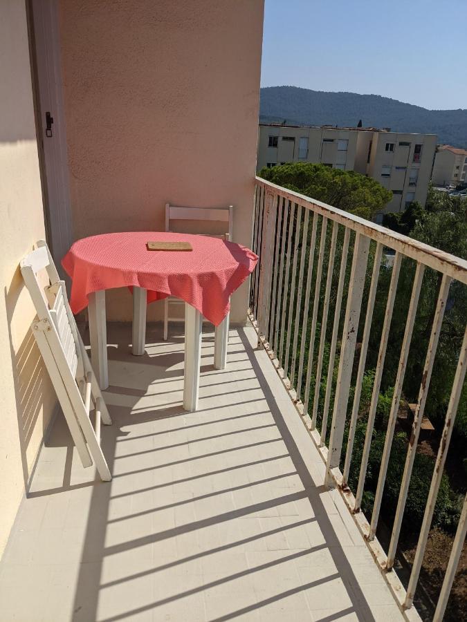 Superbe T2 Proche Des Plages Et Des Commerces Ιέρ Εξωτερικό φωτογραφία